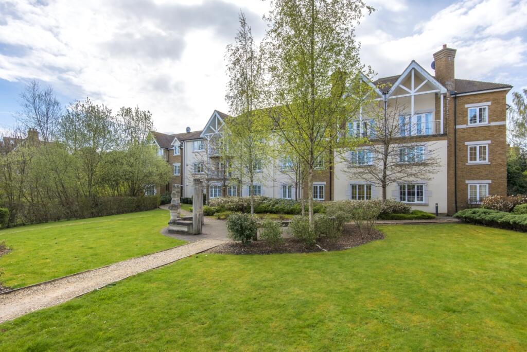 Main image of property: Clearwater Place Oxford Waterways OX2