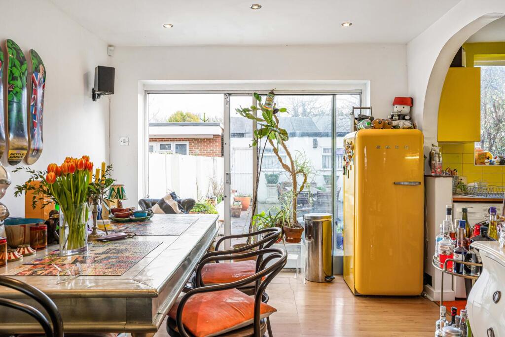 House in London - View 5
