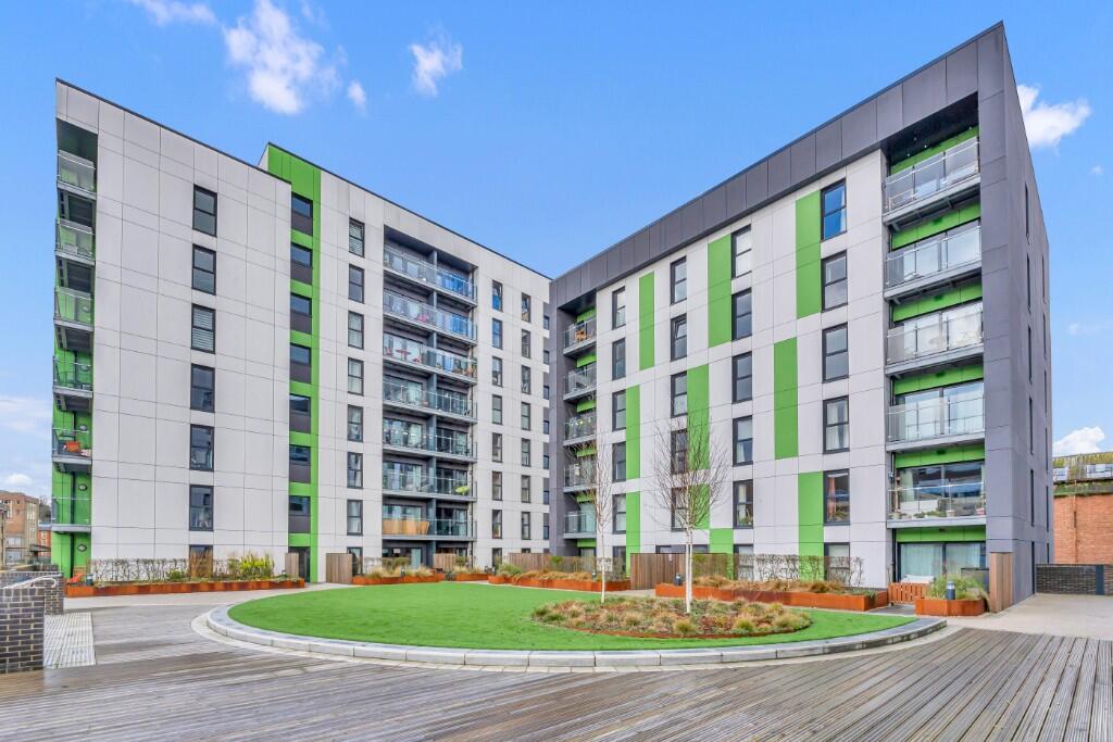 Main image of property: Geoffrey Watling Way, Norwich, Norfolk, NR1