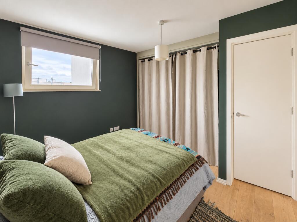 Apartment in London - View 3