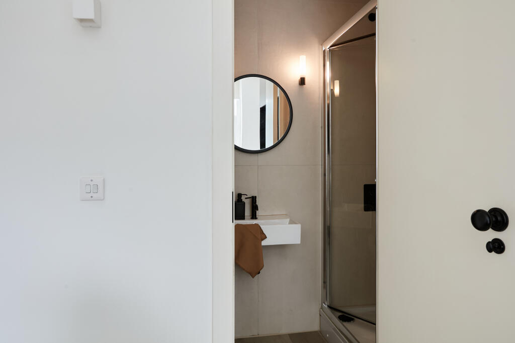 Apartment in London, Royal Borough of Greenwich - View 3