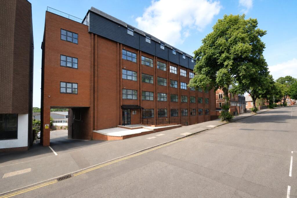Main image of property: Station Road, Kettering, Northamptonshire, NN15