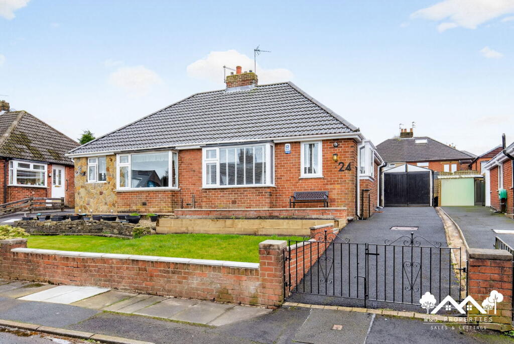Main image of property: Brantwood Avenue, Knuzden, Blackburn, BB1