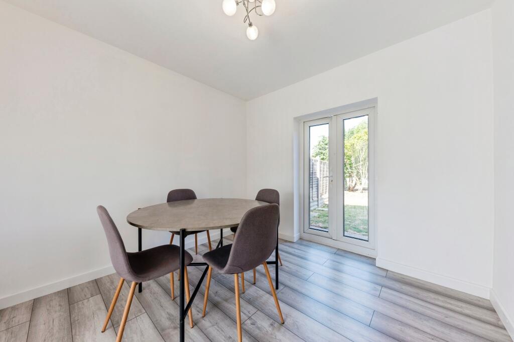 House in South Kesteven, Grantham - View 4