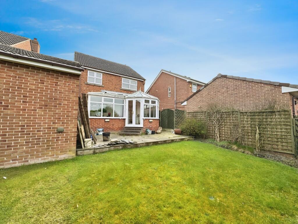 House in Wakefield - View 5