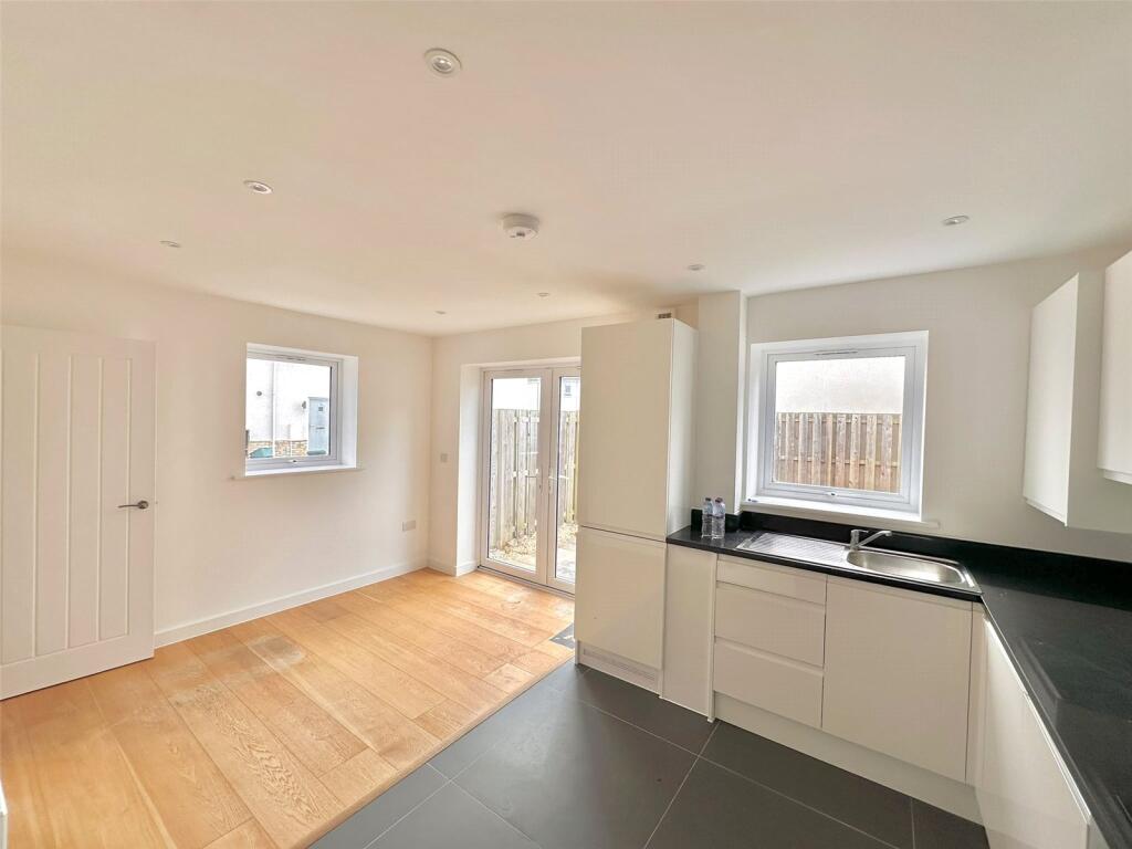 House in Taunton - View 2