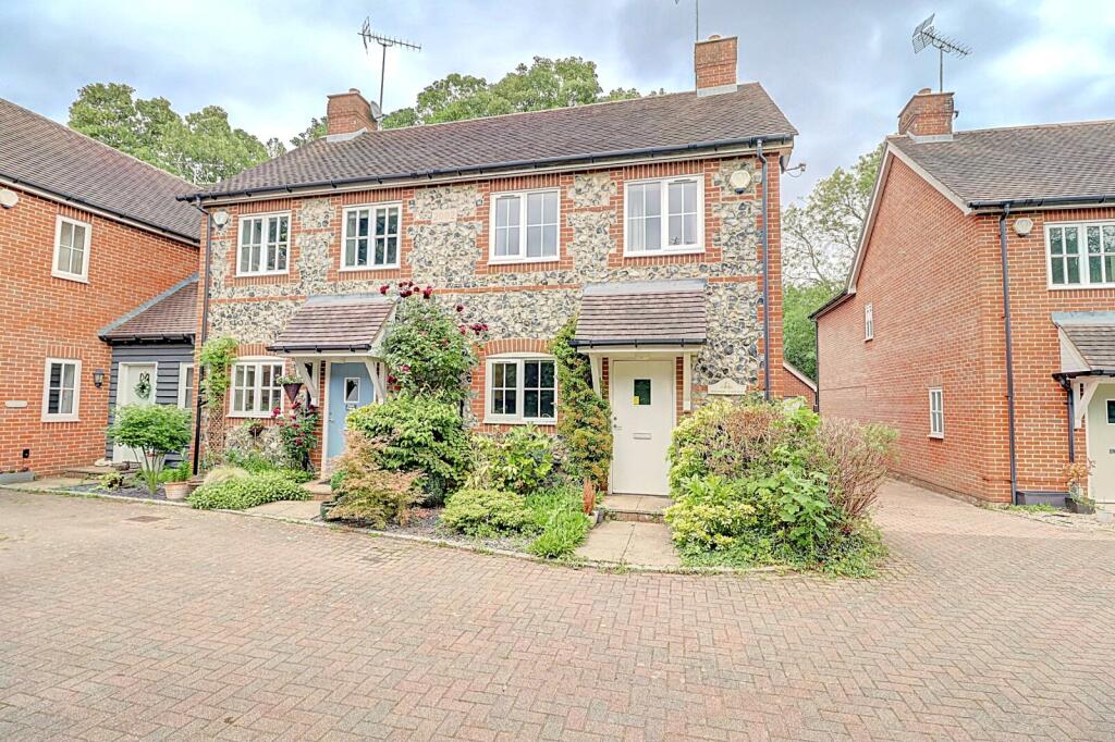 Main image of property: Lowlands Crescent, Great Kingshill, High Wycombe, Buckinghamshire, HP15