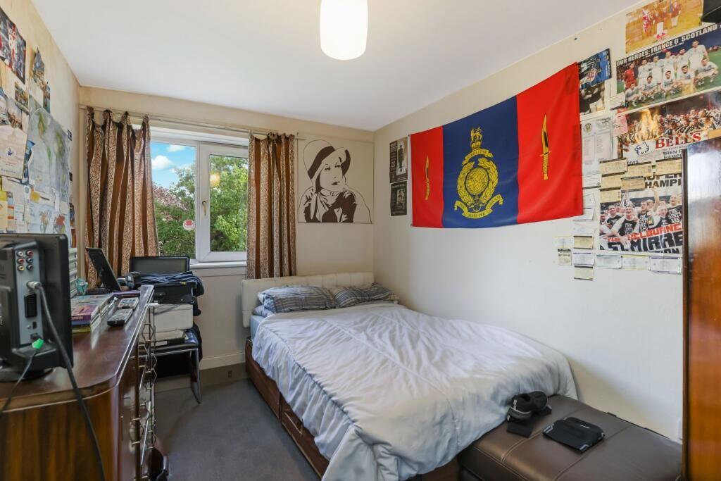 Apartment in Paisley - View 3