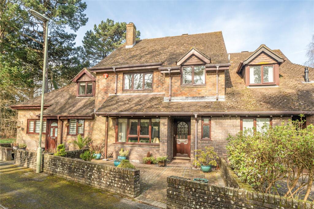 Main image of property: Woodley Gardens, Lymington, Hampshire, SO41