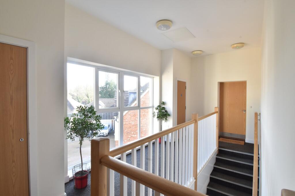 Apartment in Maidstone, Leadingcross Green, Lenham - View 4