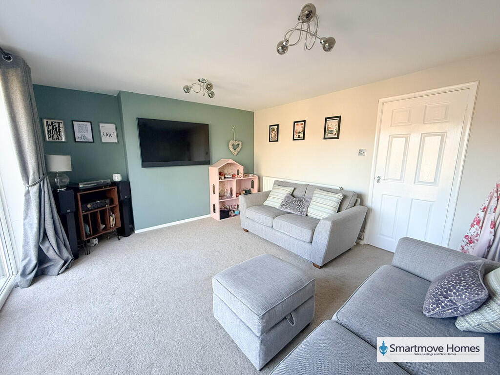 Gate Brook Close, Codnor, Ripley photo 2