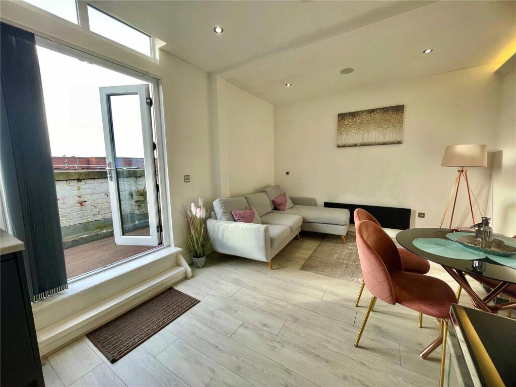 Glovers Court, Preston, Lancashire, PR1 photo 4