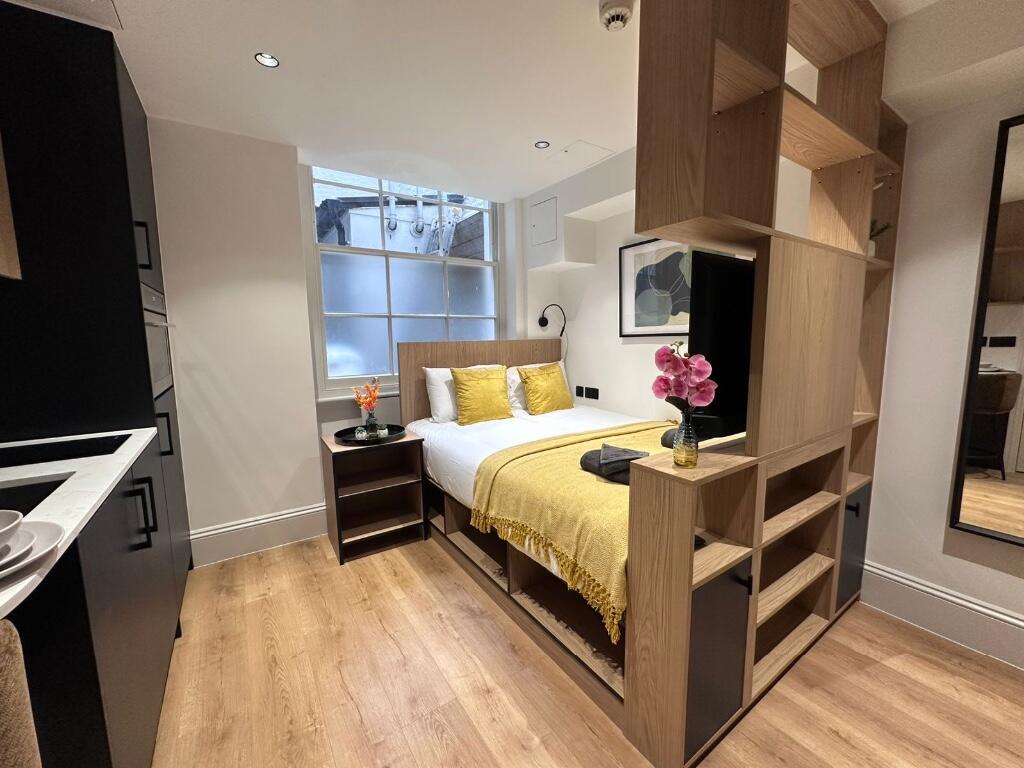 Studio flat for rent