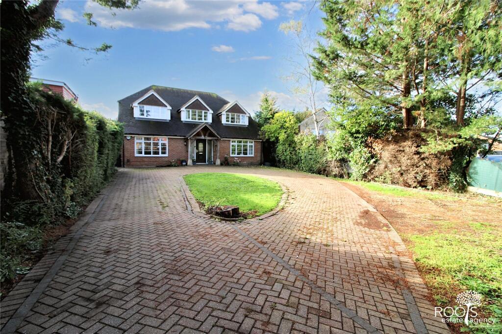 5-bed detached on Bath Road, Thatcham, Berkshire, RG18, £750,000