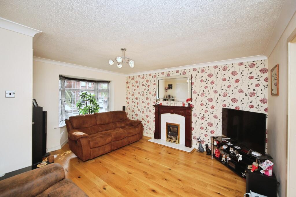 House in Redditch, Worcestershire - View 2