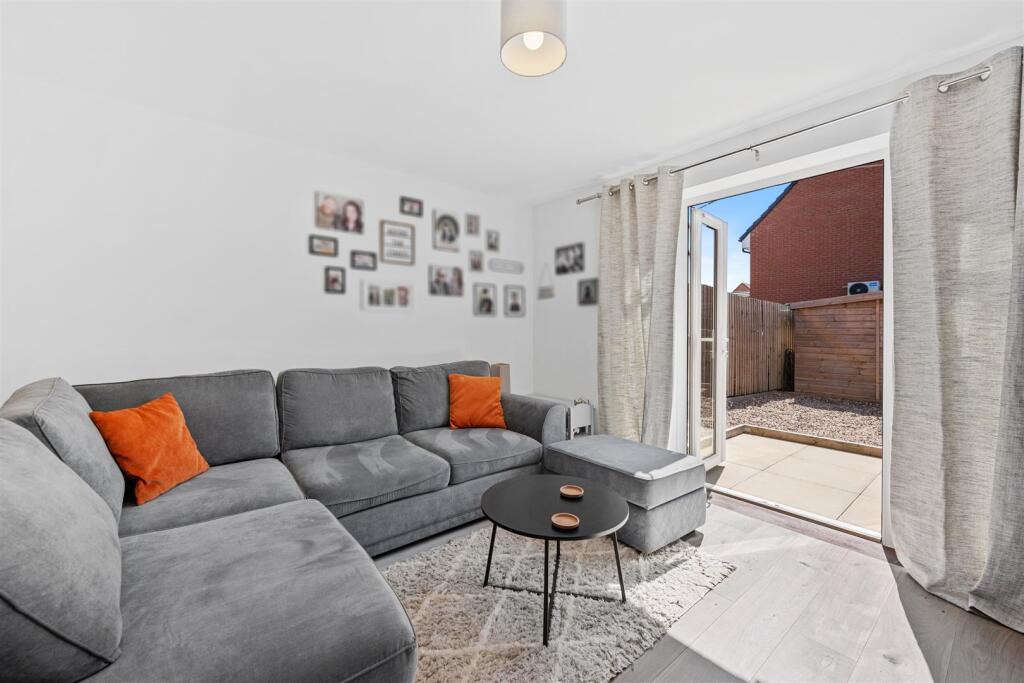 Elworthy Close, Kettering - View 4