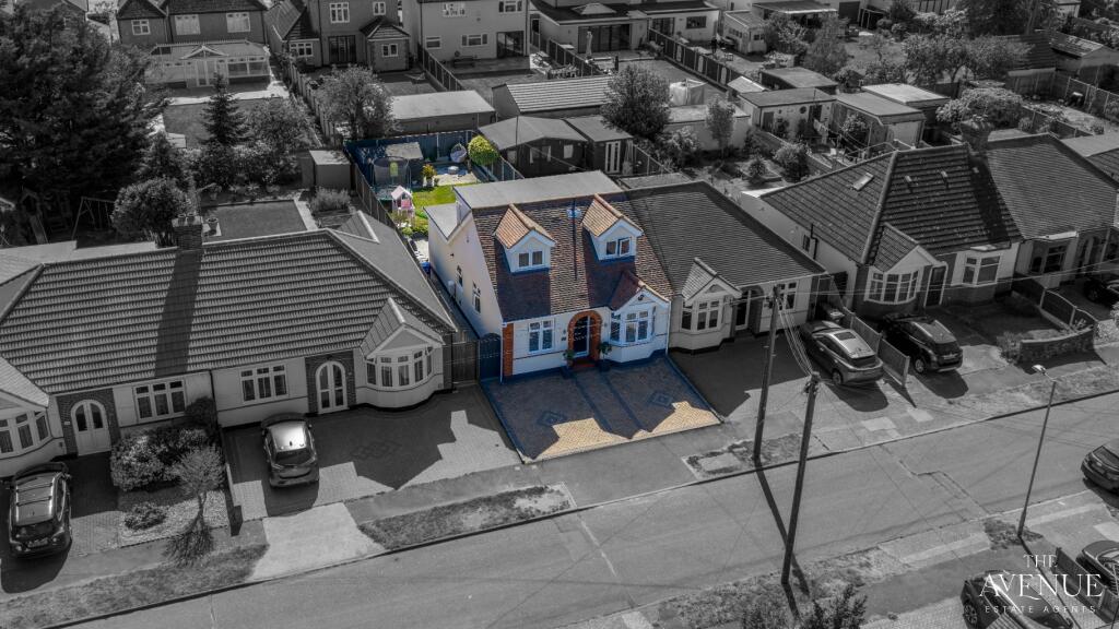 Main image of property: Parkside, Woodside
