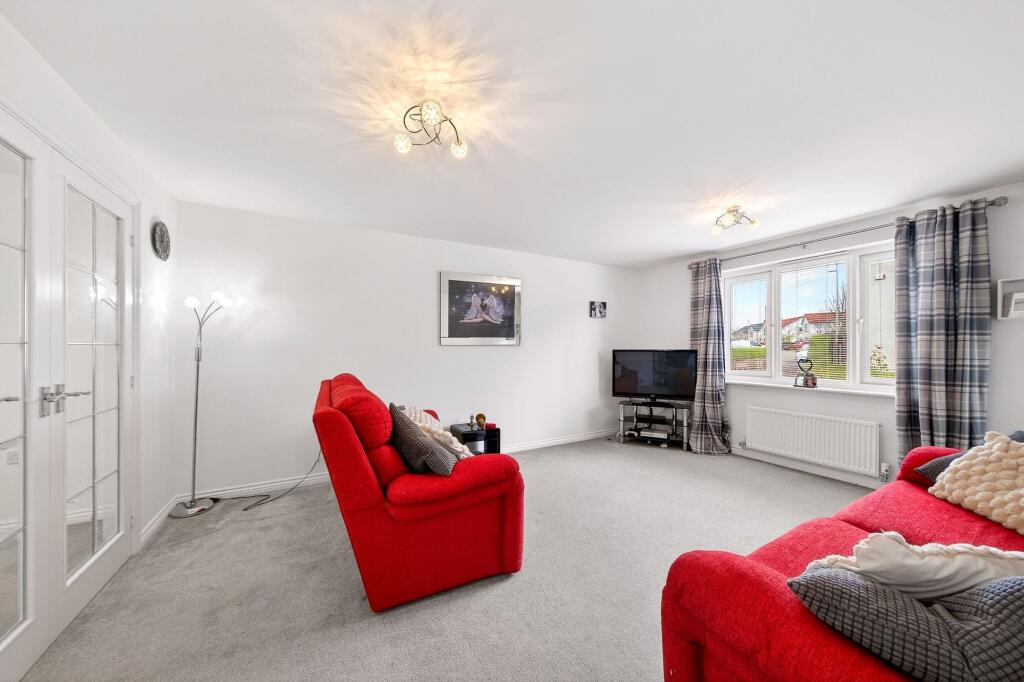 House in East Calder, Calderwood - More