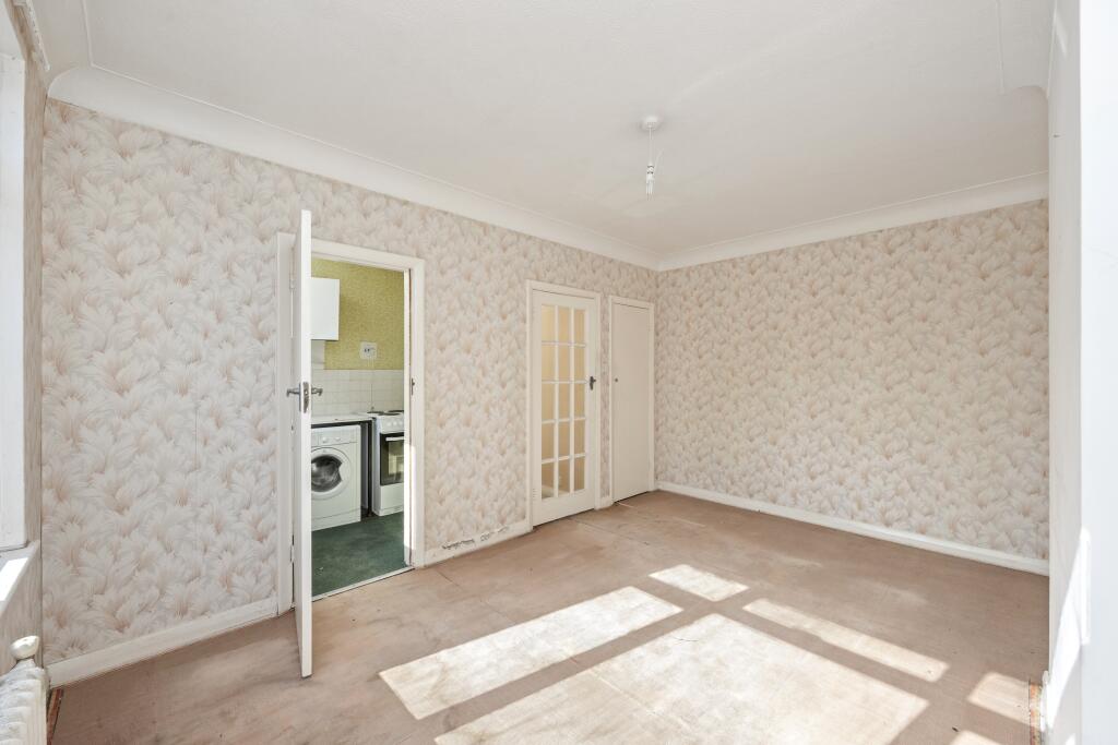 Apartment in Hove, Brighton and Hove - View 2