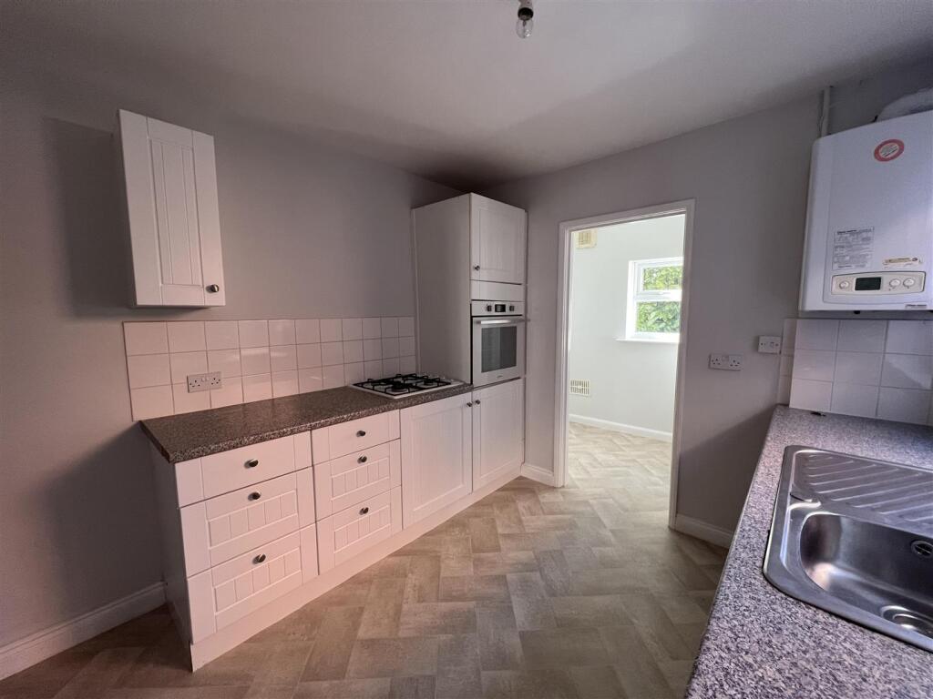 House in Kettering, Brambleside - View 5