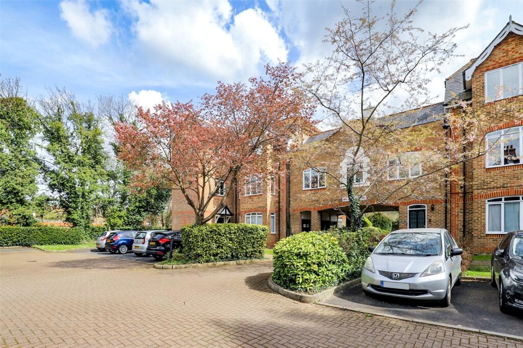 Main image of property: Latium Close, Holywell Hill, St Albans, Hertfordshire, AL1
