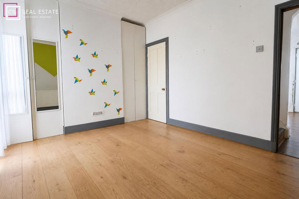 House in Chatham, Luton - View 4