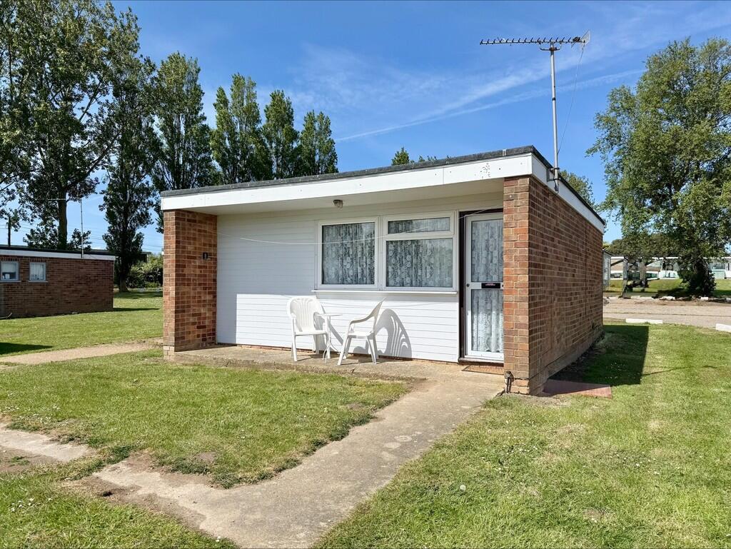 Main image of property: Florida Chalet Park, Hemsby