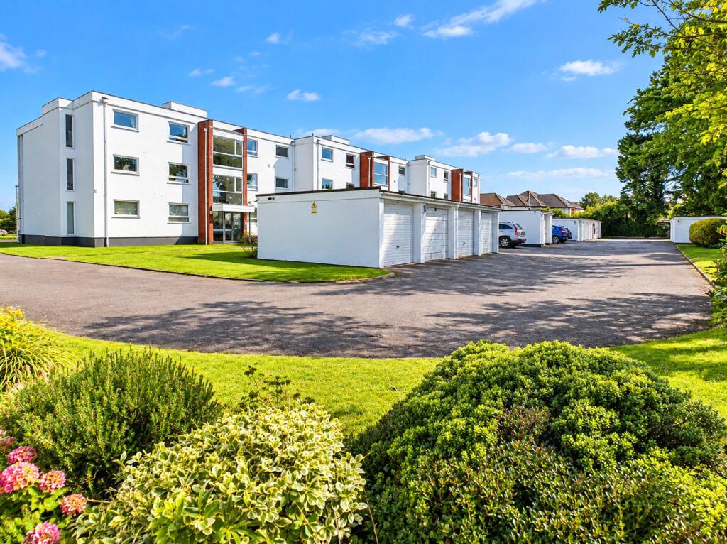 Apartment in Highcliffe-on-Sea, Highcliffe and Walkford - View 4
