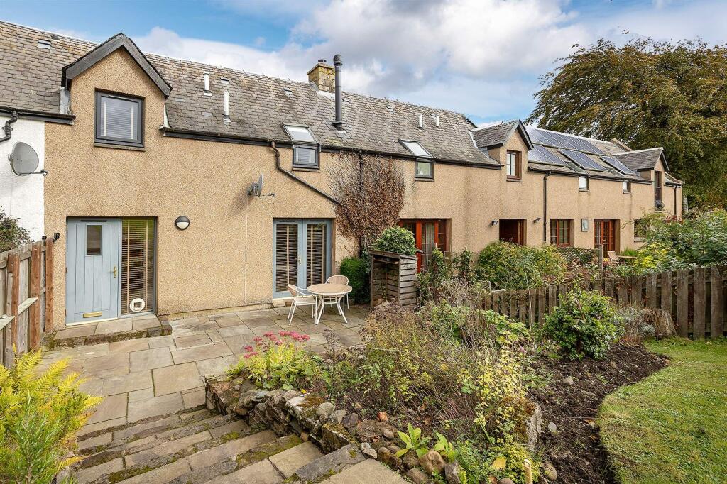 Main image of property: Mid Troughstanes, Kingscavil, Linlithgow, EH49