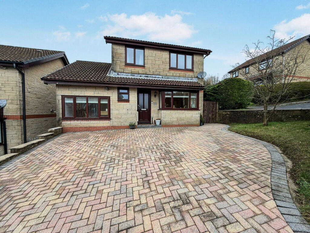 Main image of property: Squirrel Walk, Pontarddulais, Swansea, SA4 0UG