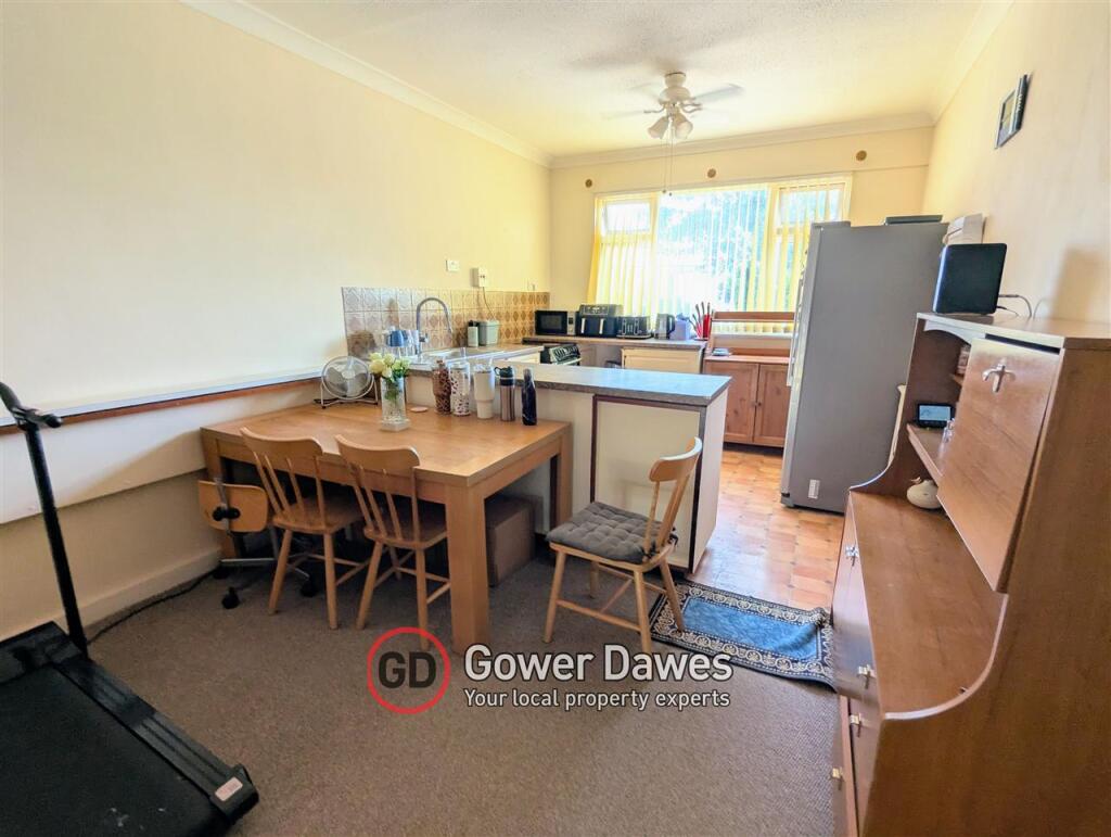 Main image of property: Camden Close, Chadwell St.Mary