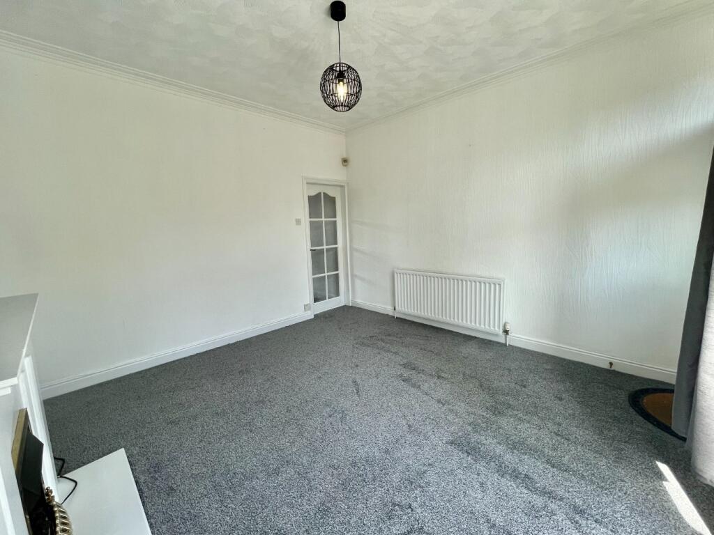 15, Empire Road photo 3
