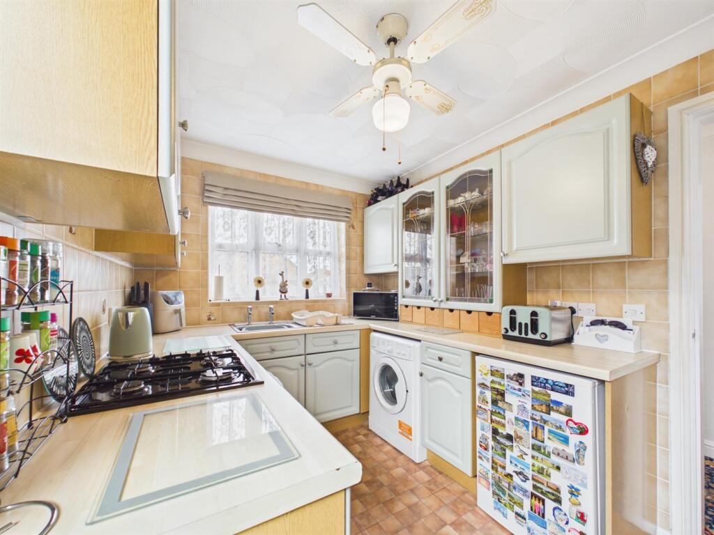House in East Lindsey, Mablethorpe, Mablethorpe and Sutton - More