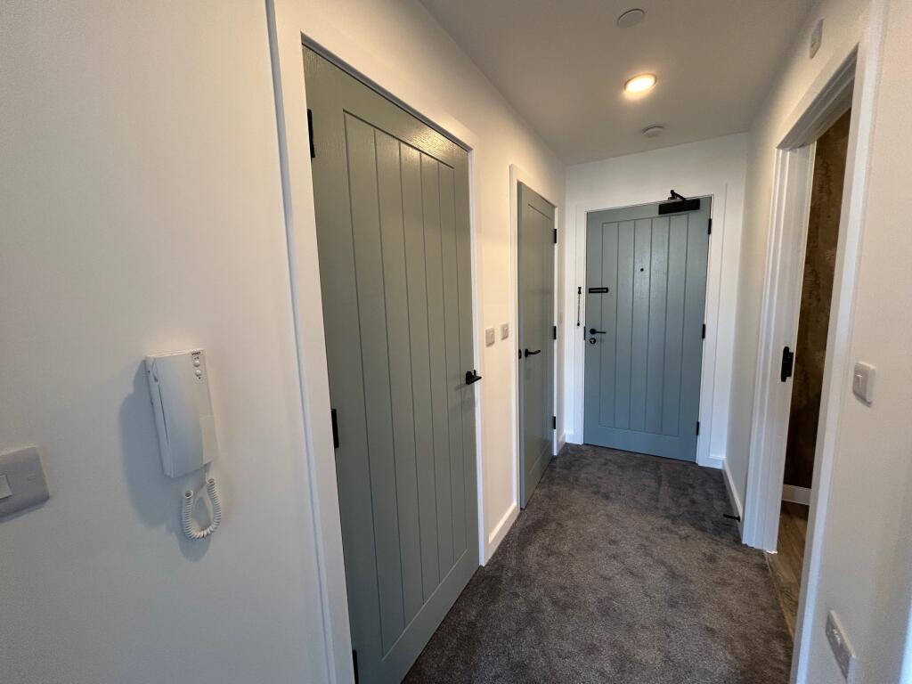 Apartment in Sheffield - View 5