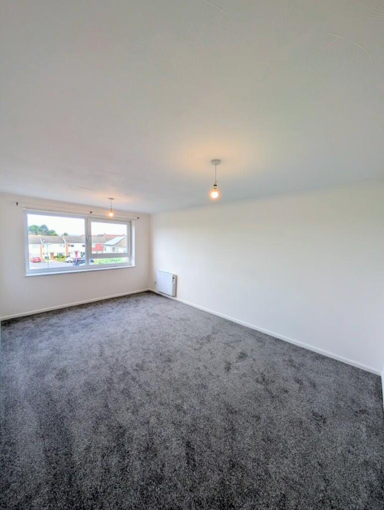 Apartment in Adur, Southwick - View 2