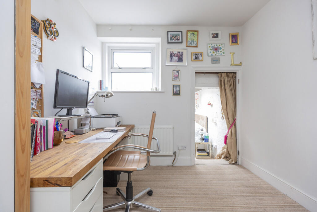 Additional image 14 of Quaperlake Street, Bruton, BA10