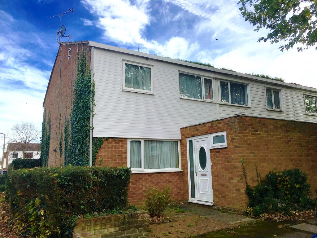 Main image of property: Bromley Gardens, LU5