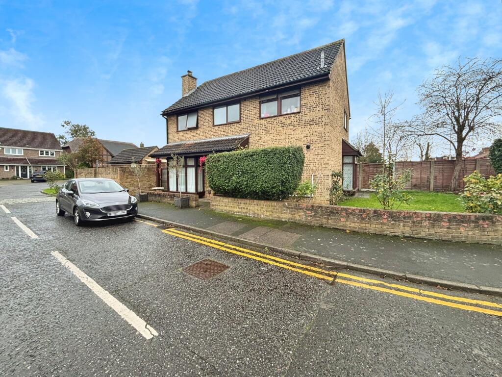 Main image of property: Etton Close, Hornchurch, RM12