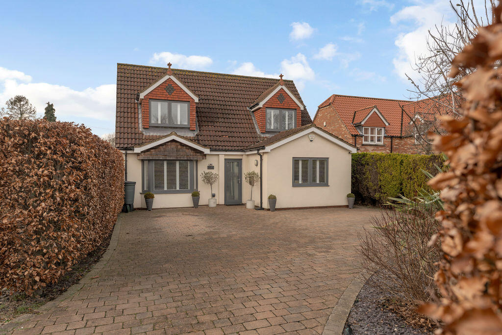 Main image of property: Peaks Lane, New Waltham