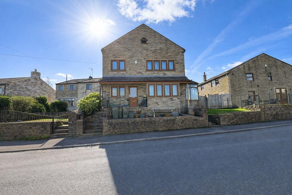 Main image of property: Back Heights Road, Thornton, Bradford