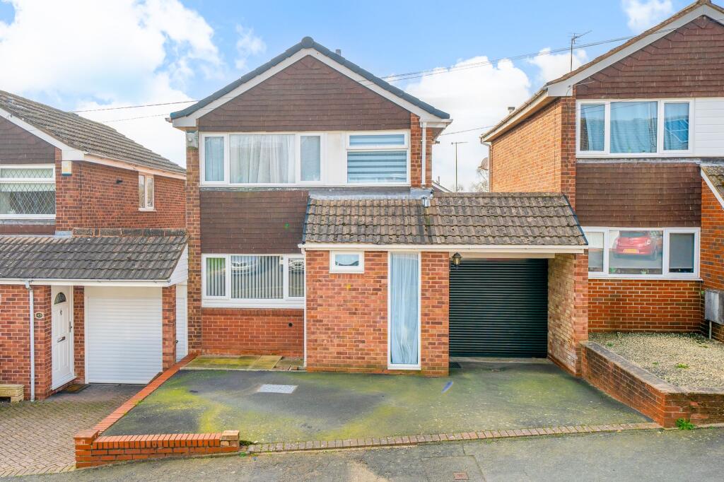 Main image of property: Abberley Avenue, Stourport-On-Severn, DY13