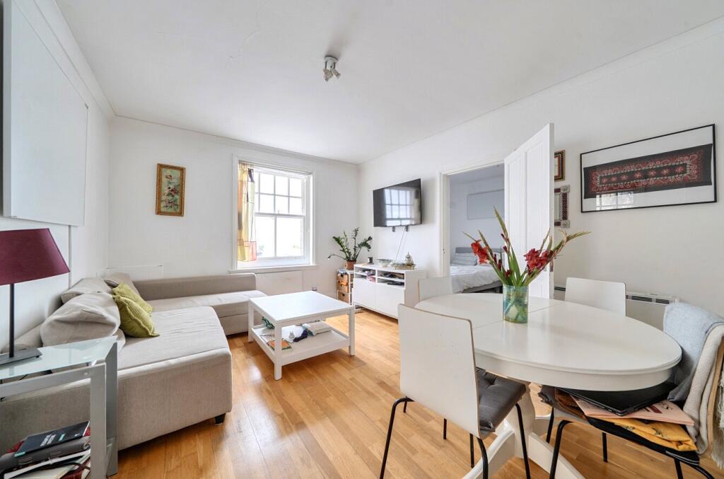 Apartment in London - More