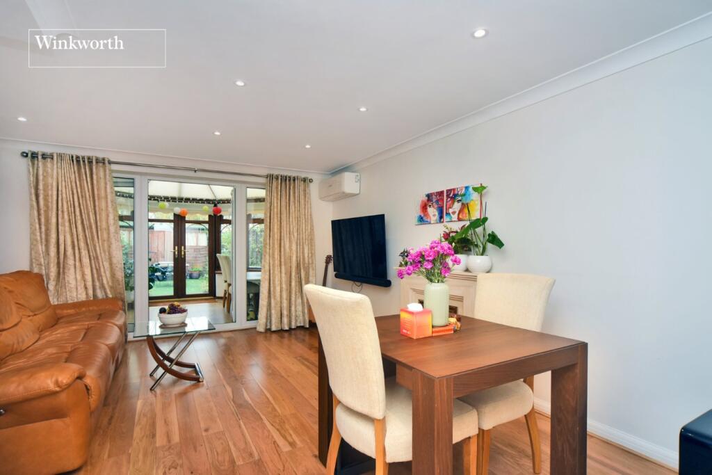 Main image of property: The Retreat, Cheam Common Road, Worcester Park, KT4