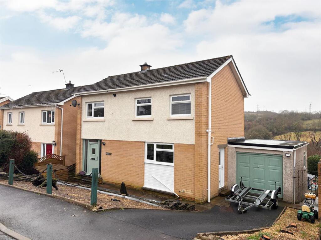 Main image of property: Dan Y Lan, Llanelli