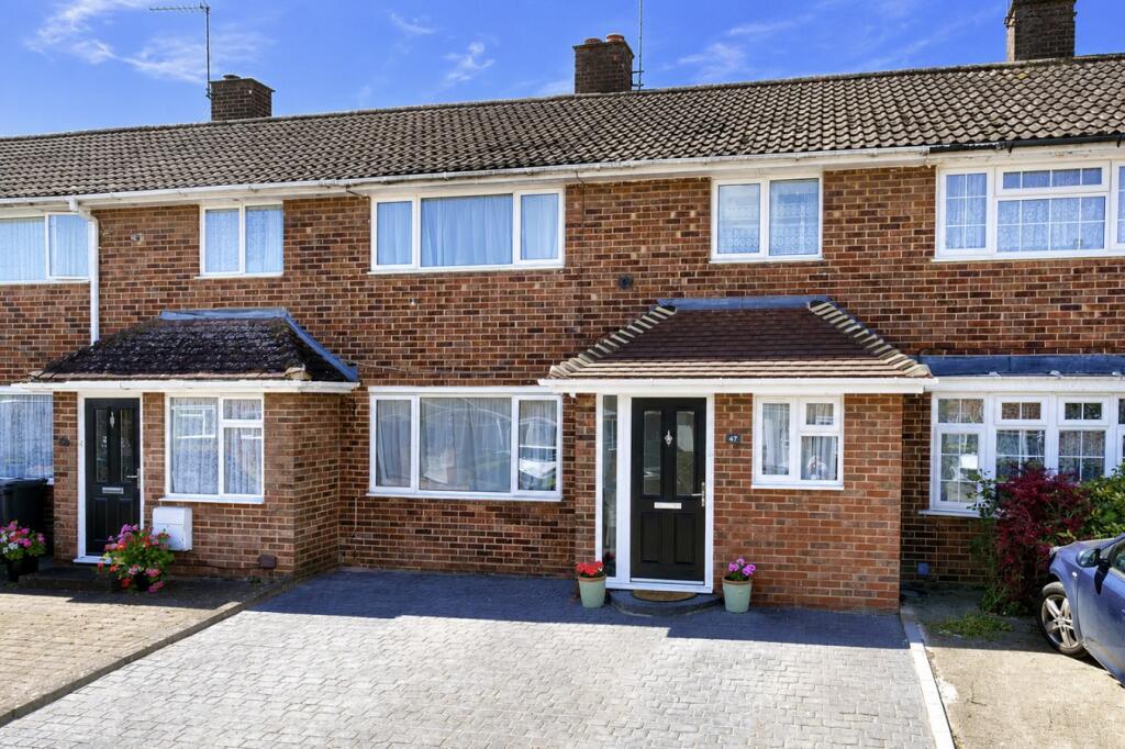 Main image of property: Howards Drive, Gadebridge, Hemel Hempstead, Hertfordshire, HP1 3NW