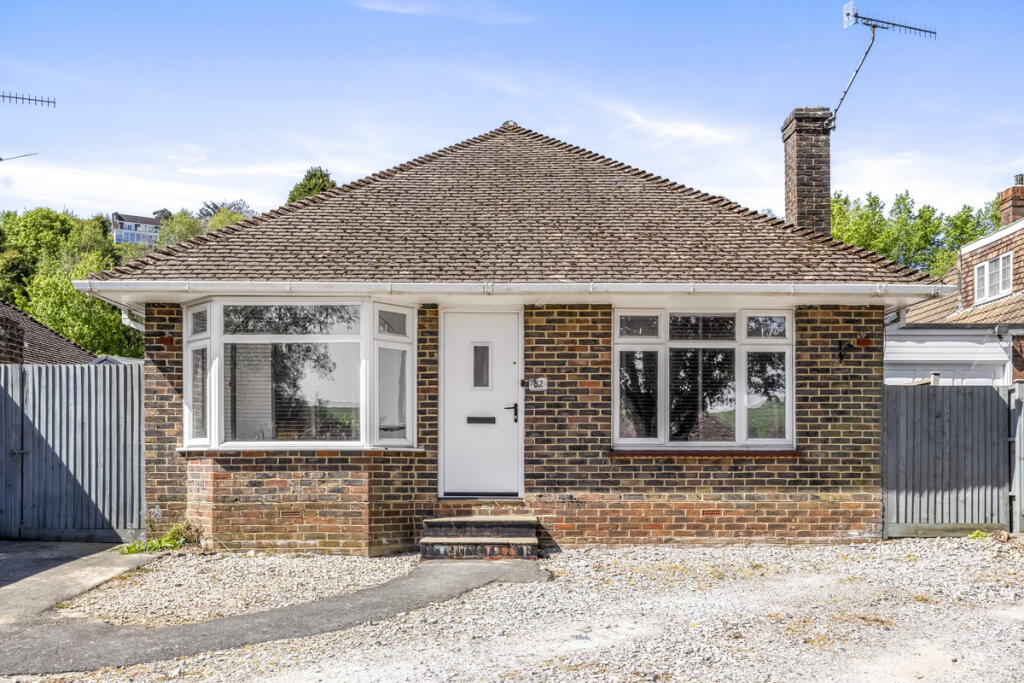 Main image of property: Vale Avenue, Worthing, BN14