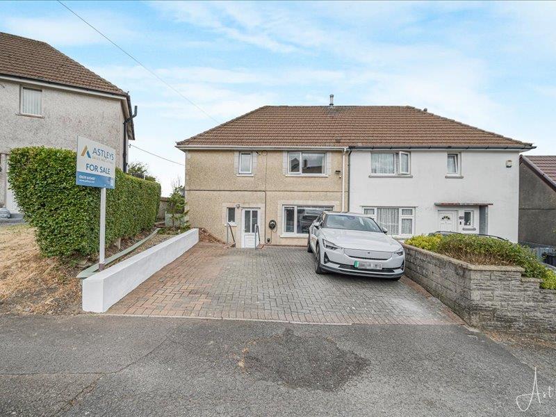 Main image of property: Penybryn, Neath
