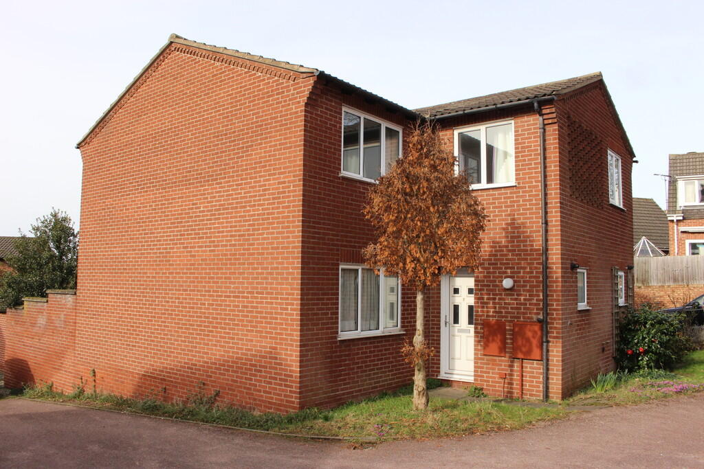 3-bed semi-detached on Church Mews, Spondon, £150,000