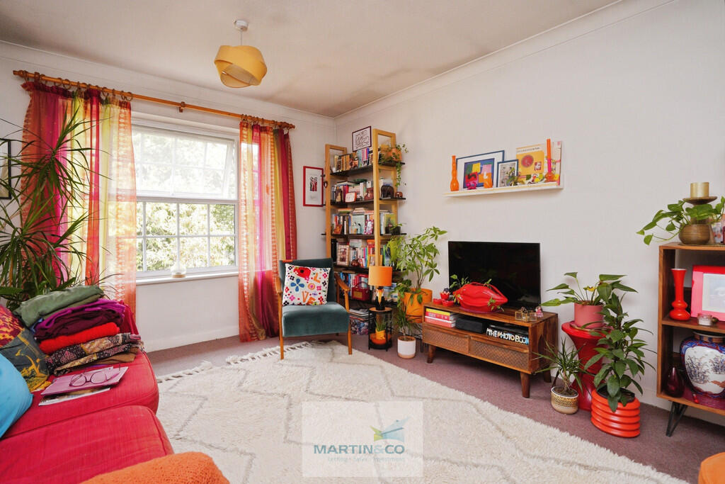 Apartment in St Albans - View 5