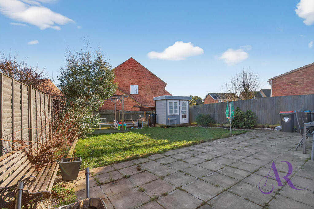 Thomas Drive, Newport Pagnell photo 4
